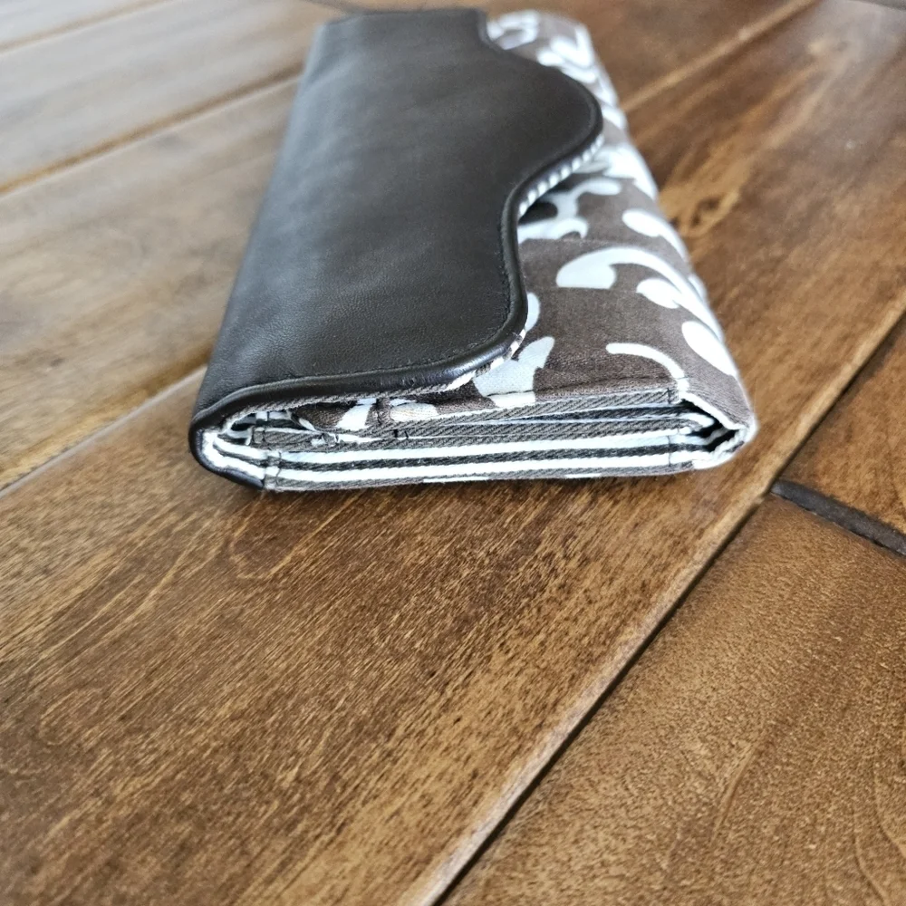 Thirty-One wallet